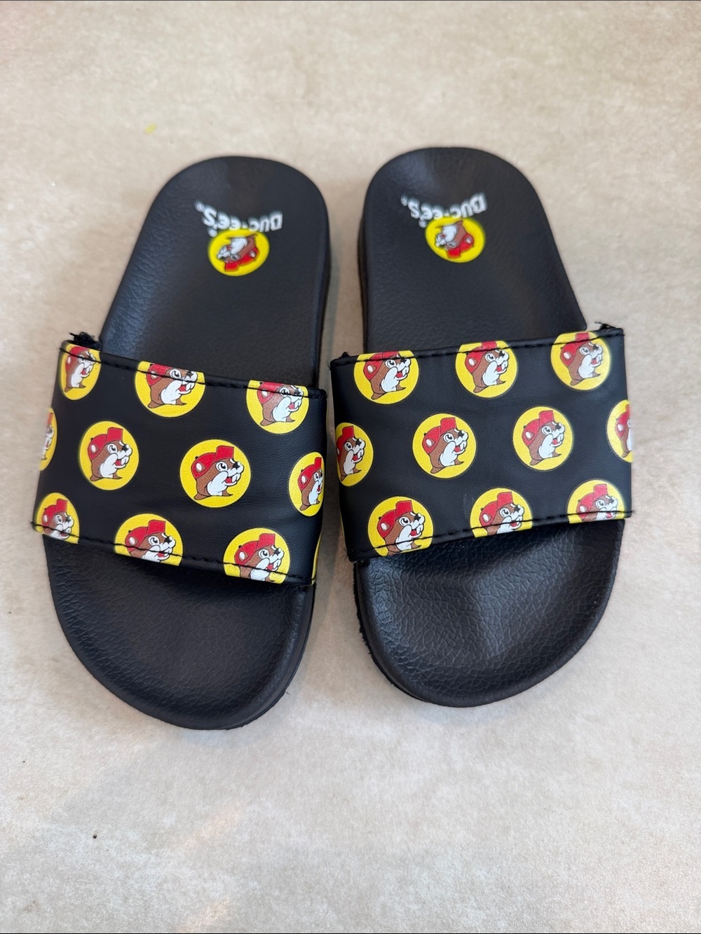 Buc-ee’s Sandals